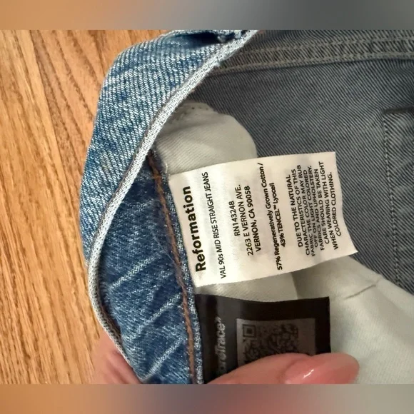 Reformation Val 90s Mid Rise Straight Jeans - Picture 7 of 9